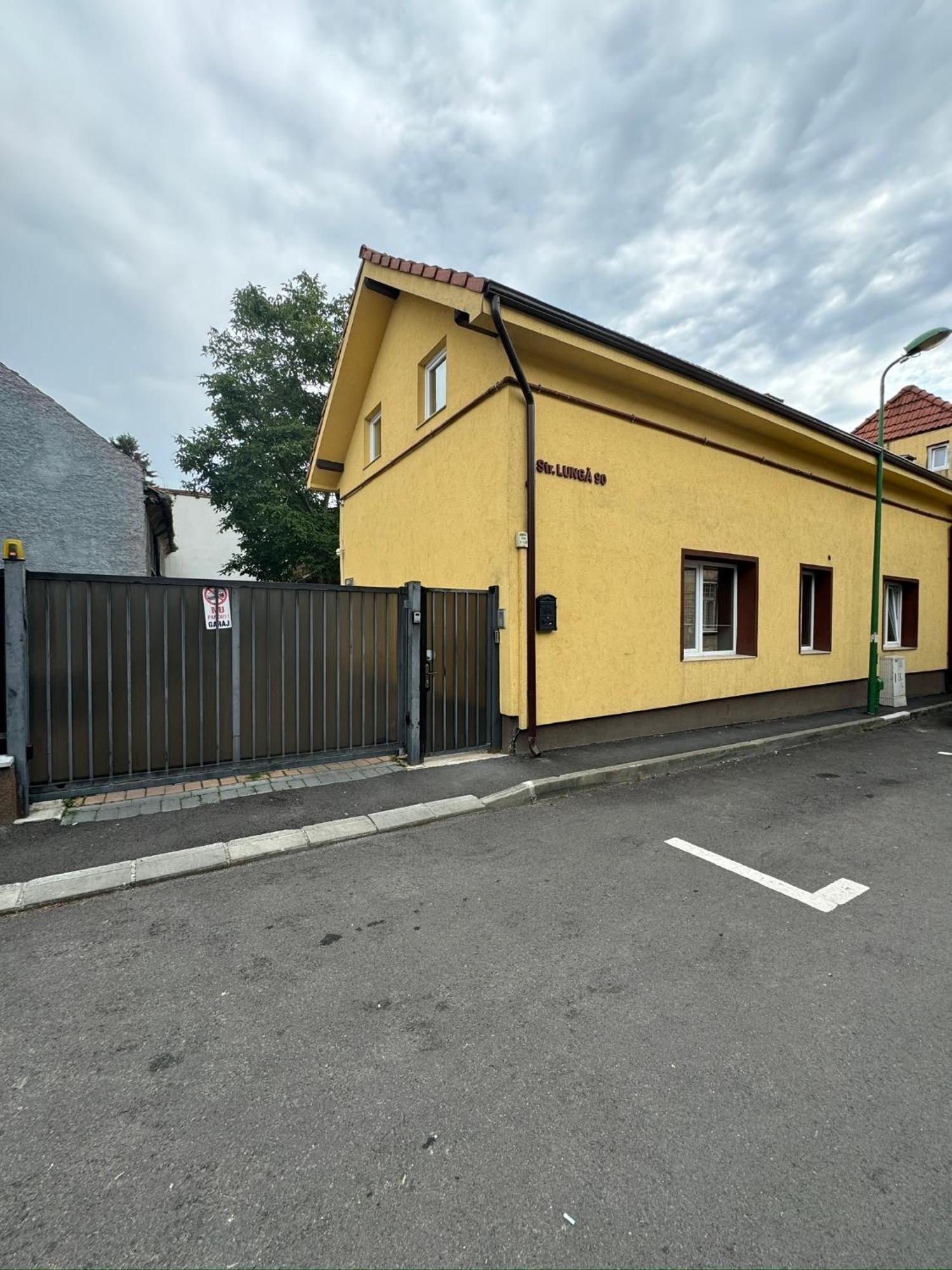 Apartamente De Inchiriat Lucky House Brasov Luaran gambar