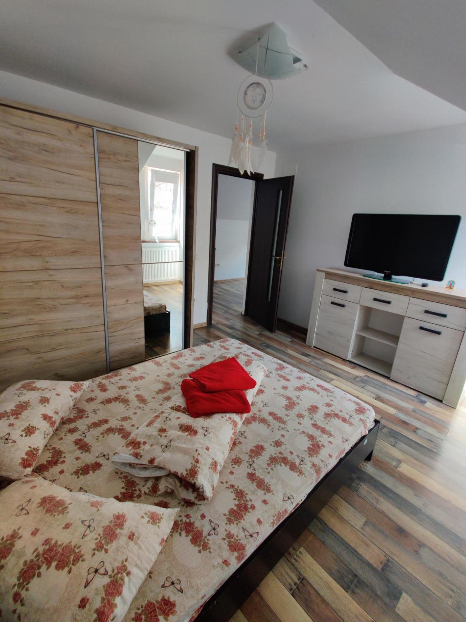 Apartamente De Inchiriat Lucky House Brasov Luaran gambar